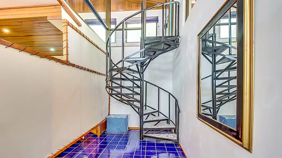 Manuel Antonio Villa: Manuel Antonio Villa with Subdividable Lot or Expansion - Gallery image 10