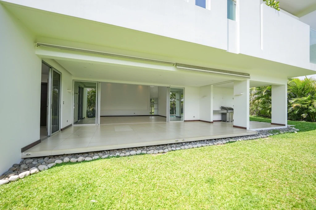 House For Sale in Lindora - Gallery image 8