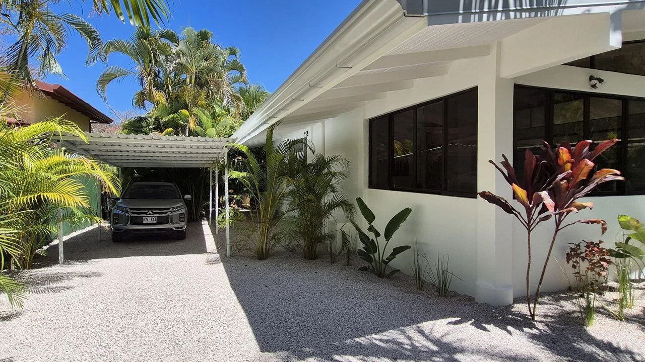 Casa Sol: Casa Sol – A Tropical Beach-Style Home with Pool, Designed for Year-Round Vacation Living - Gallery image 33