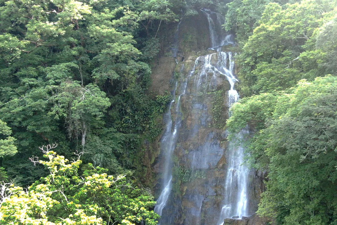 Luxury Waterfall-View Home with Guest House near Dominical, Costa Rica: Mountain House For Sale in Dominical - Gallery image 4