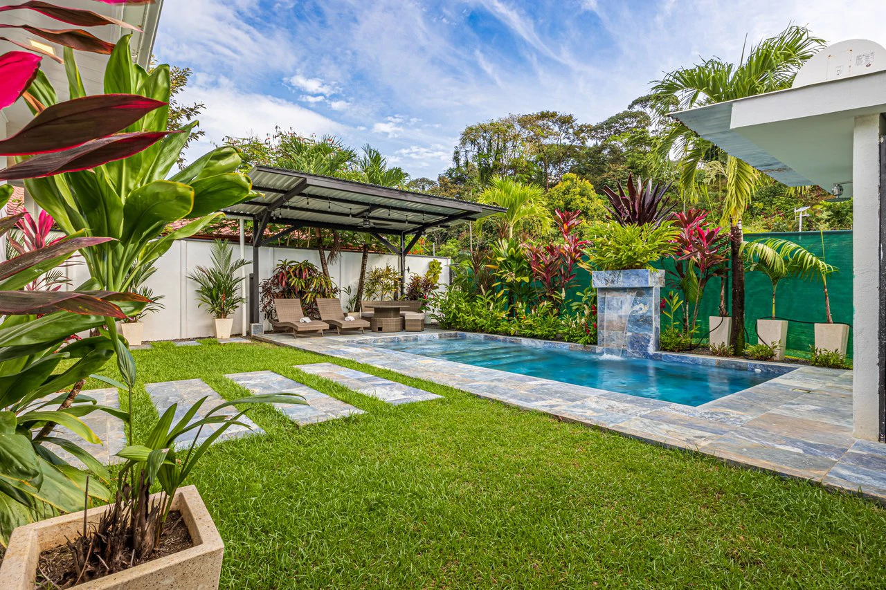 Elegant Tropical Home | 5 Minutes from Marino National Park: Near the Coast House For Sale in Bahía Ballena - Gallery image 72