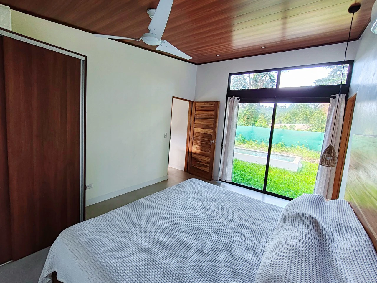 ID 4205: Modern Three-Bedroom Villa with Private Pool – Playa Negra, Puerto Viejo, Costa Rica - Gallery image 10