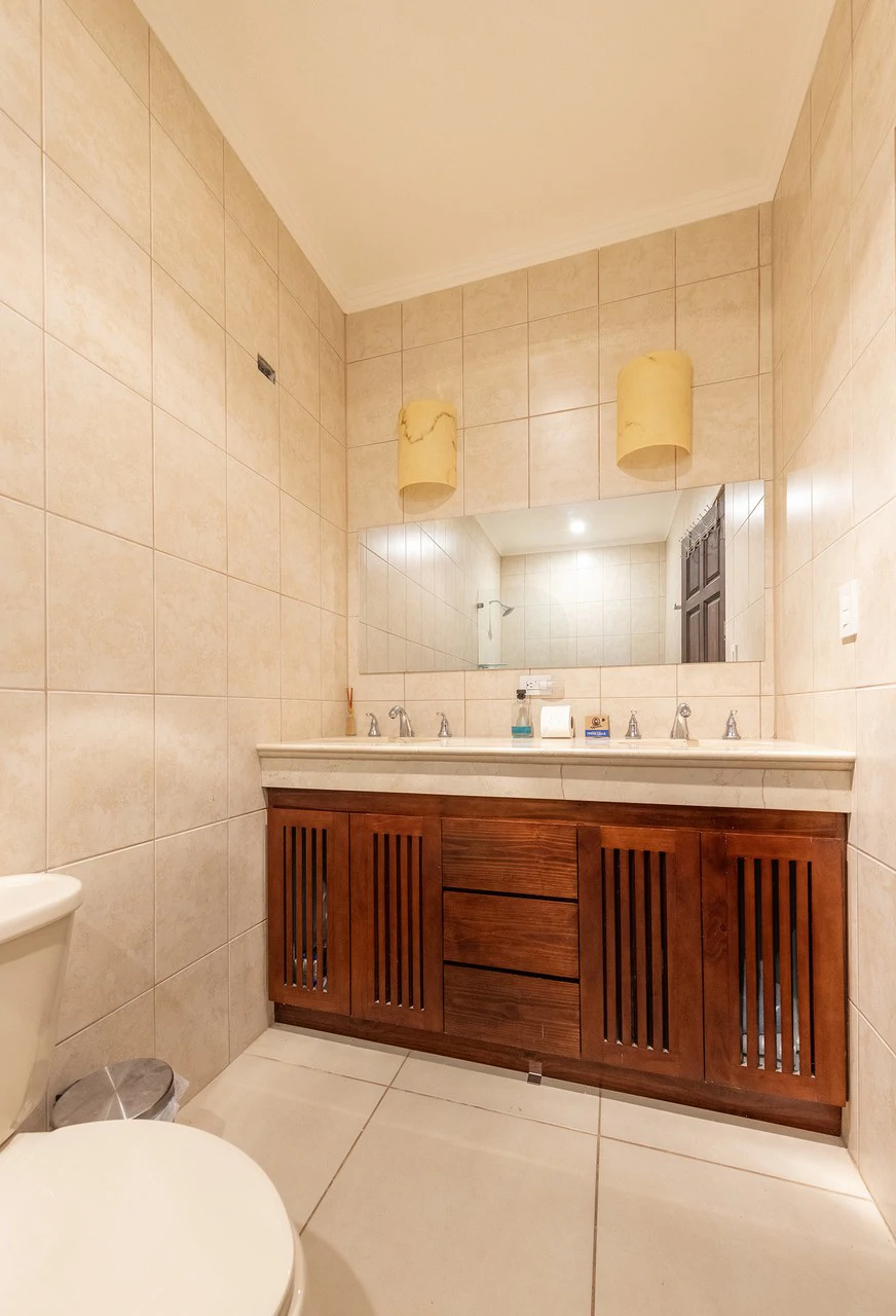 Flamingo Towers 23: Stunning ocean view, vacation home or rental income. - Gallery image 8
