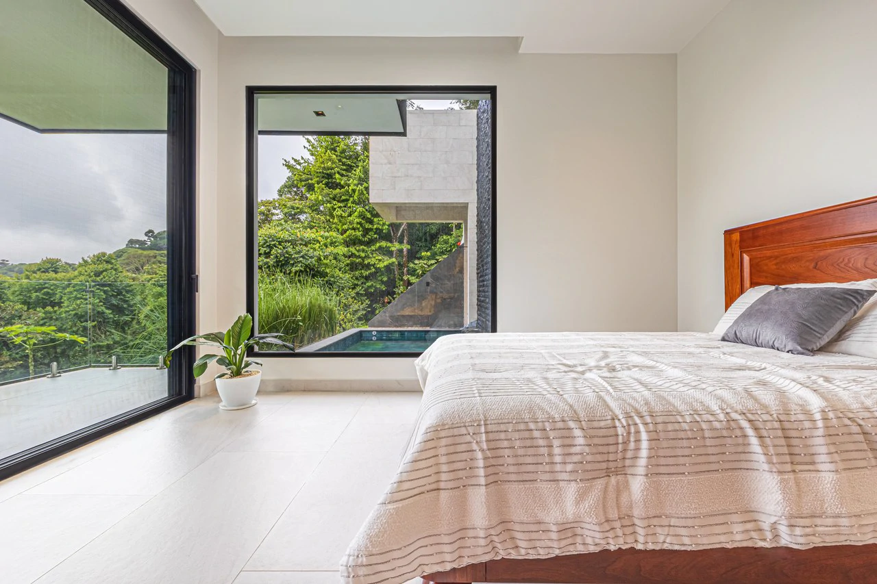 Casa Koules: Architectural 5-Bedroom Oceanview Estate in Prestigious Costa Verde Estates - Gallery image 65