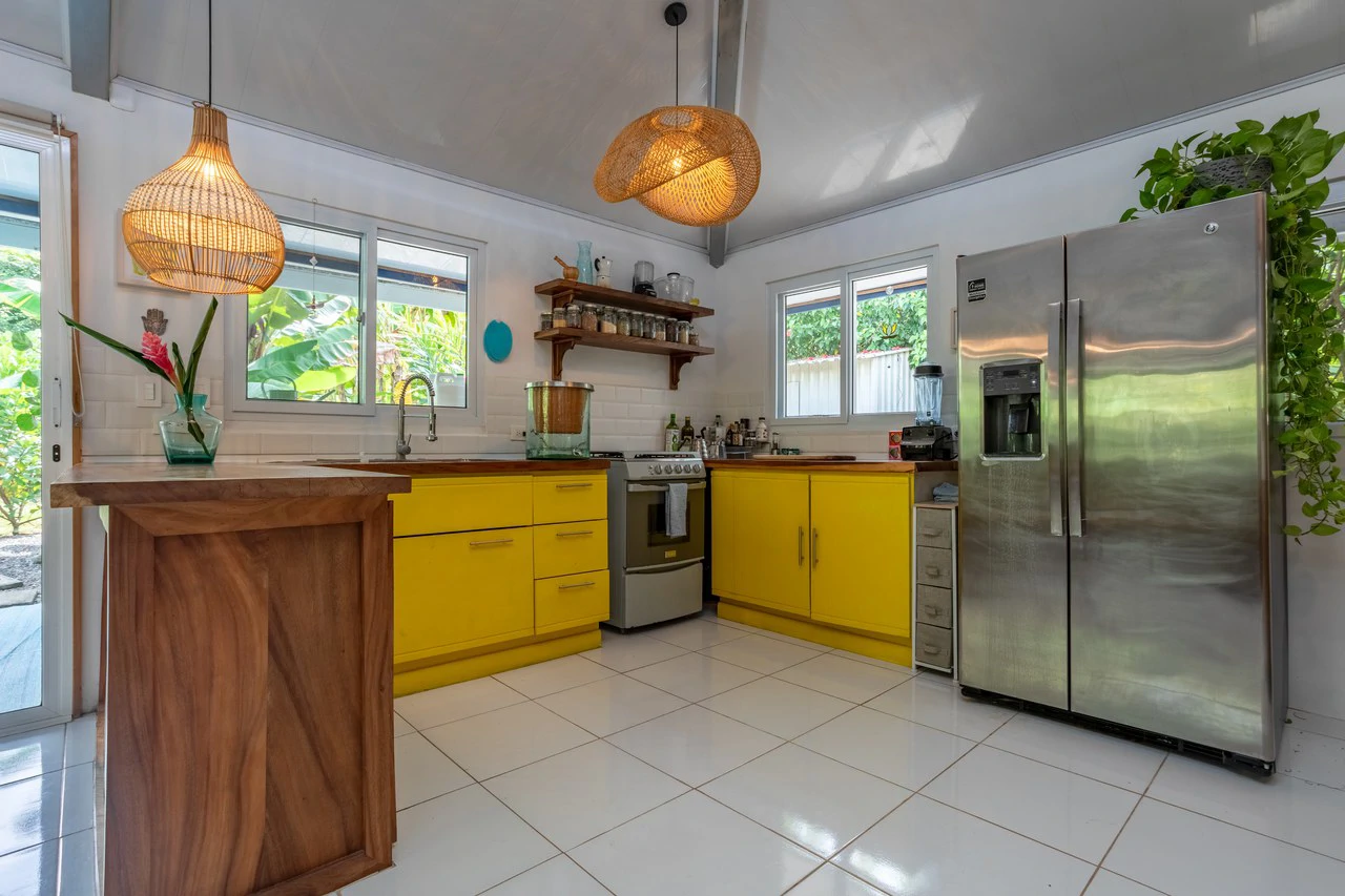 Uvita Beach Bungalow Walking Distance to the National Park - Gallery image 18