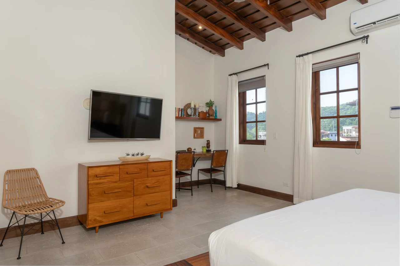 Casa Acuarela: Steps from the Beach & Beach Club, Impeccable 4-Bedroom Home in Las Catalinas - Gallery image 30