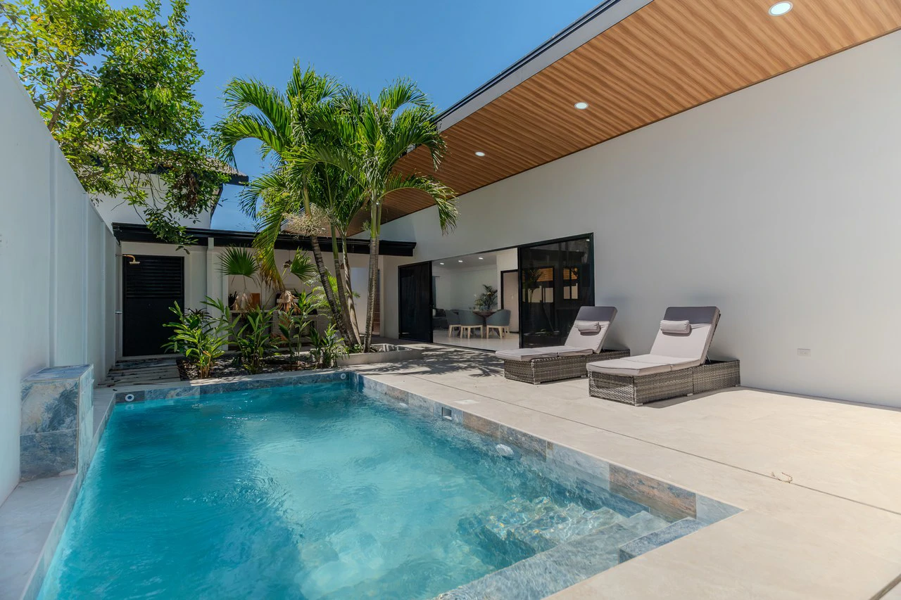 Location,Location, Location – 3-Bedroom Villa Steps from the Beach - photo 18