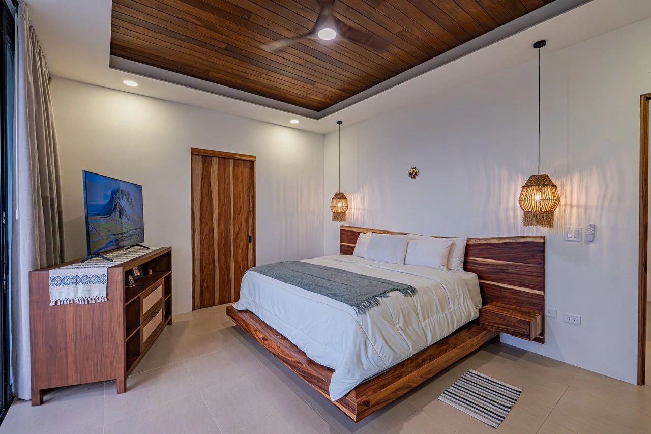 Casa Las Brisas Stunning Whale’s Tail Ocean View Home in Uvita - Gallery image 40