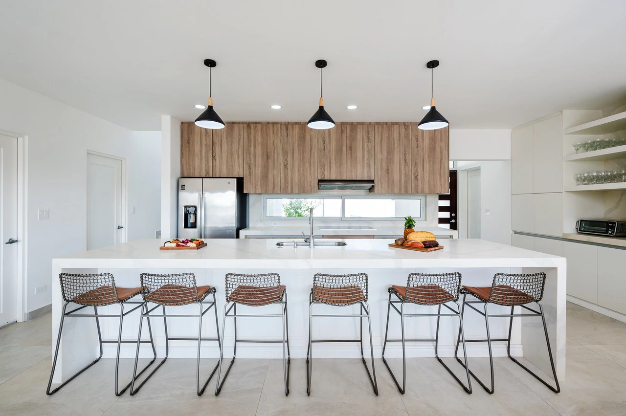 The Enclave: Ultra-Modern 5 Bedroom Villa Located Minutes From the Beach! - Gallery image 4