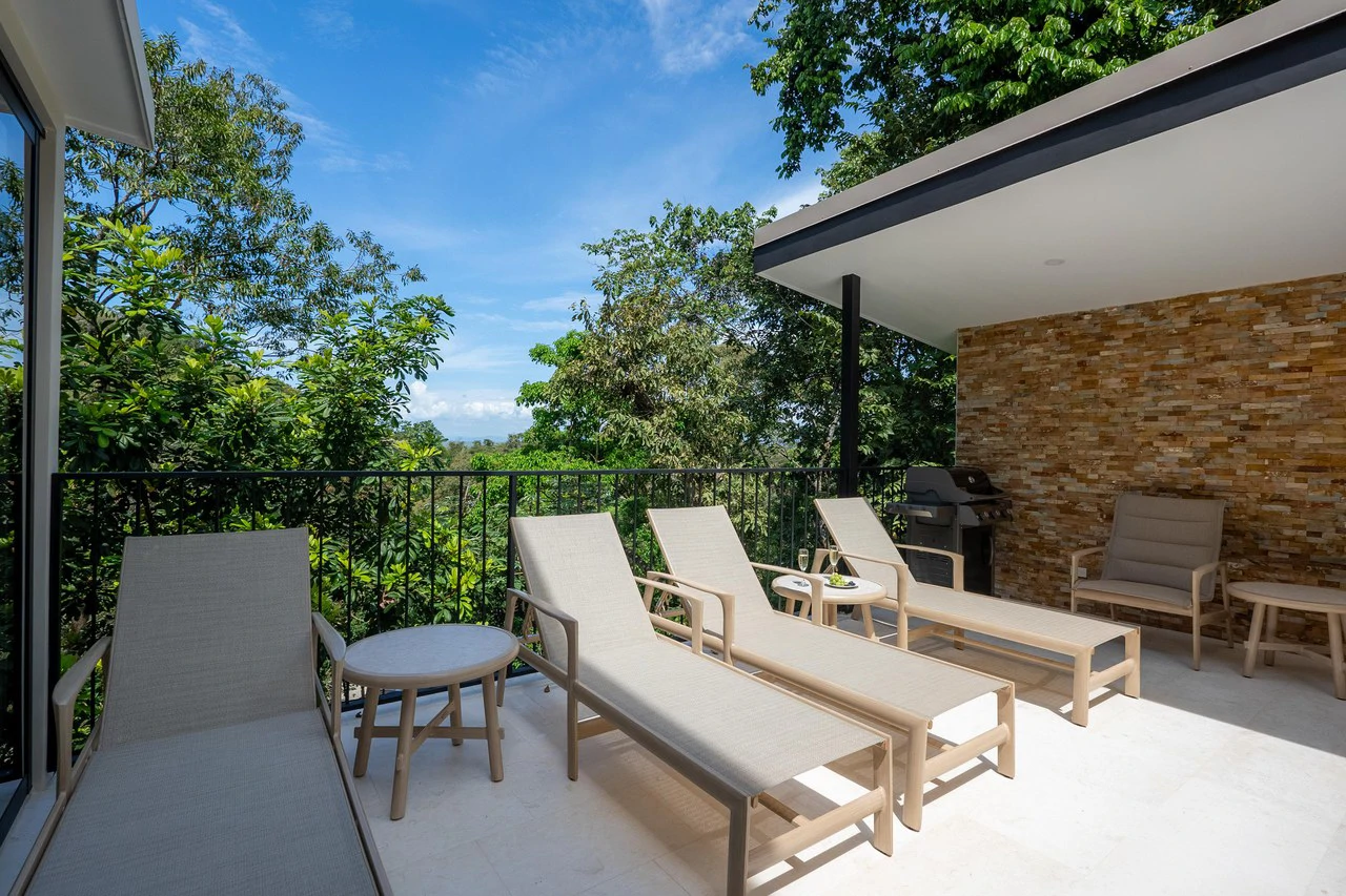 Grand luxury 9 bedroom, 9.5 bath Rainforest & Mountain View Estate near Marina Pez Vela - Gallery image 17
