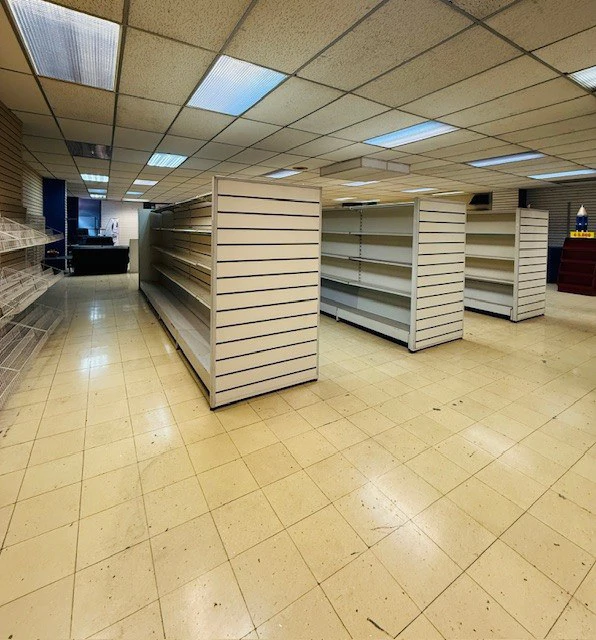 Building Bargain in San Jose Costa Rica - Gallery image 15