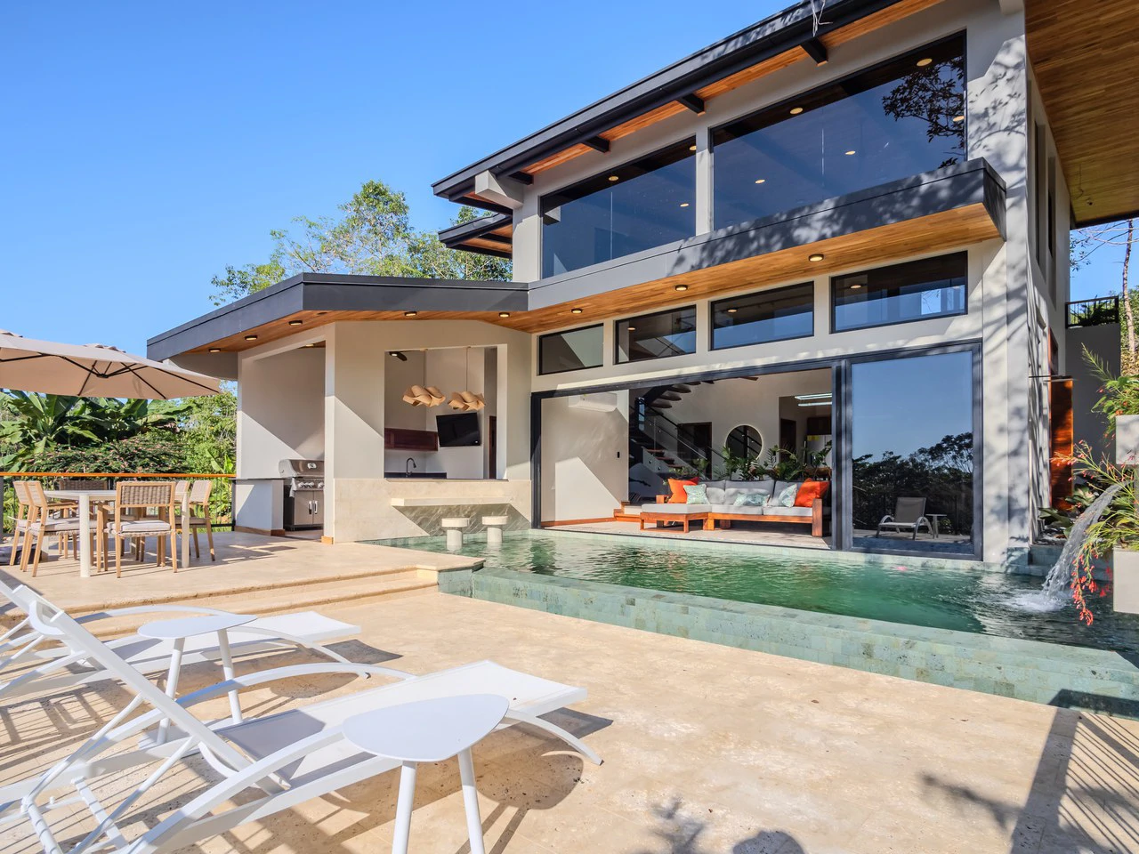 Luxury 3 Bedroom Home with Ocean Views in Downtown Uvita - Gallery image 10