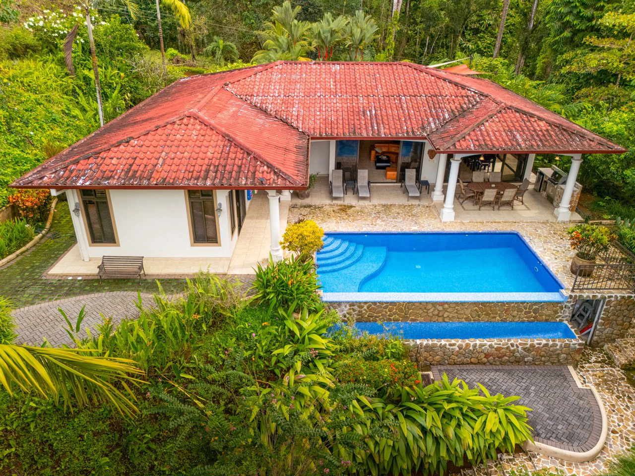 Ocean Mountain View with Privacy! Casa Carpe Diem: Mountain House For Sale in Ojochal - Gallery image 10