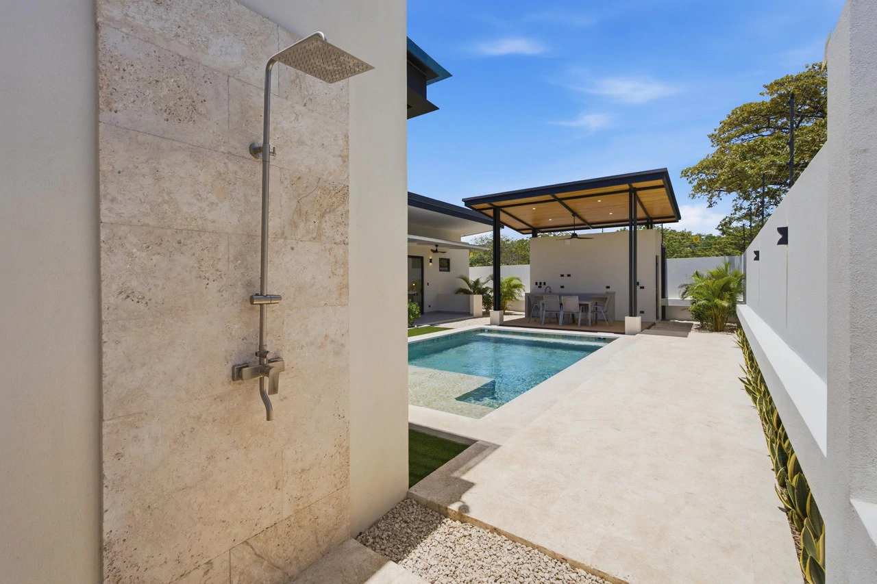Villa Fresno: Newly Completed Contemporary Home with Private Pool Near Playa Avellanas - Gallery image 26