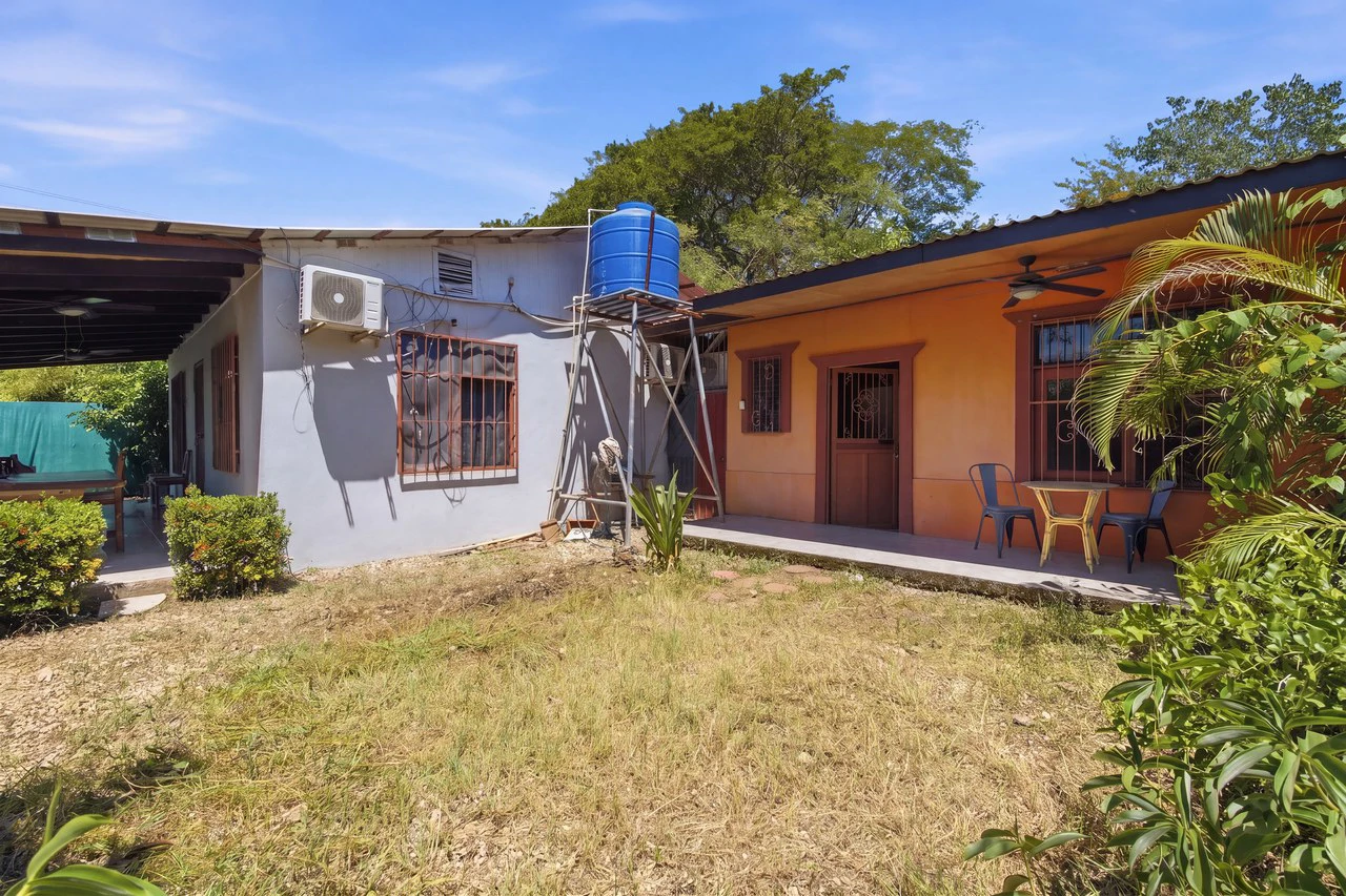 Casa De Anna: Two Homes on One Lot in Huacas, Costa Rica - photo 11