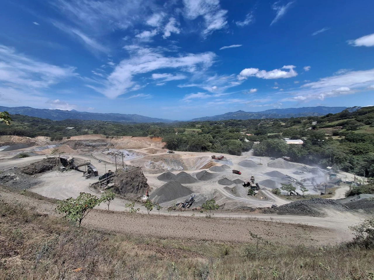 Large-Scale Investment: 108 ha. Industrial Rock Quarry & Diversified Investment Property - Gallery image 7
