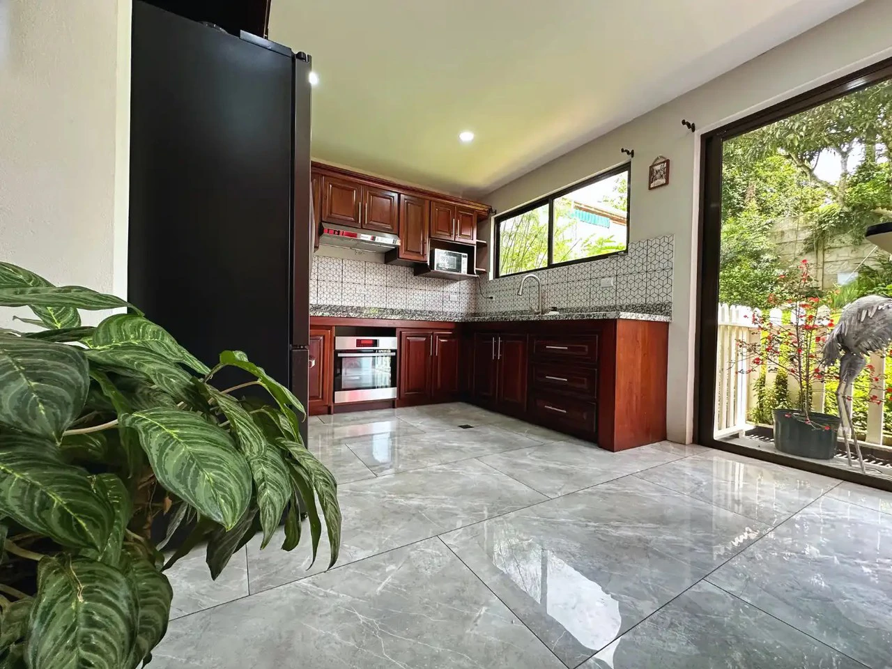 Sale of Magnificent Modern House in Zaragoza Palmares Costa Rica - Gallery image 2