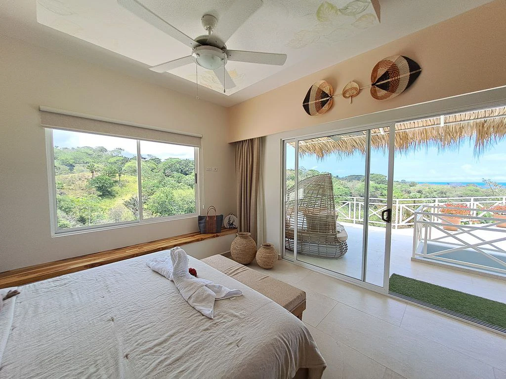 Villa Caribe & Lodge: Luxury Caribbean-Style Retreat with Stunning Ocean and Jungle Views, 3 High-End Lodges & Elegant Main Residence - Gallery image 32