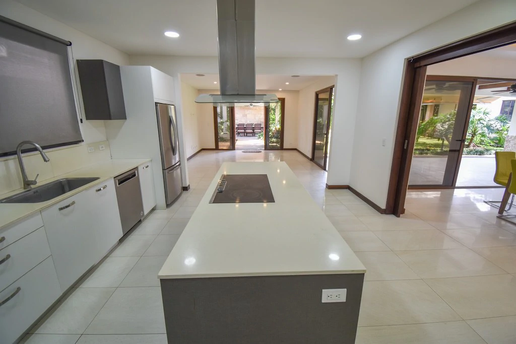 Casa de 4 Habitaciones en Lindora: House For Sale in Lindora - Gallery image 10