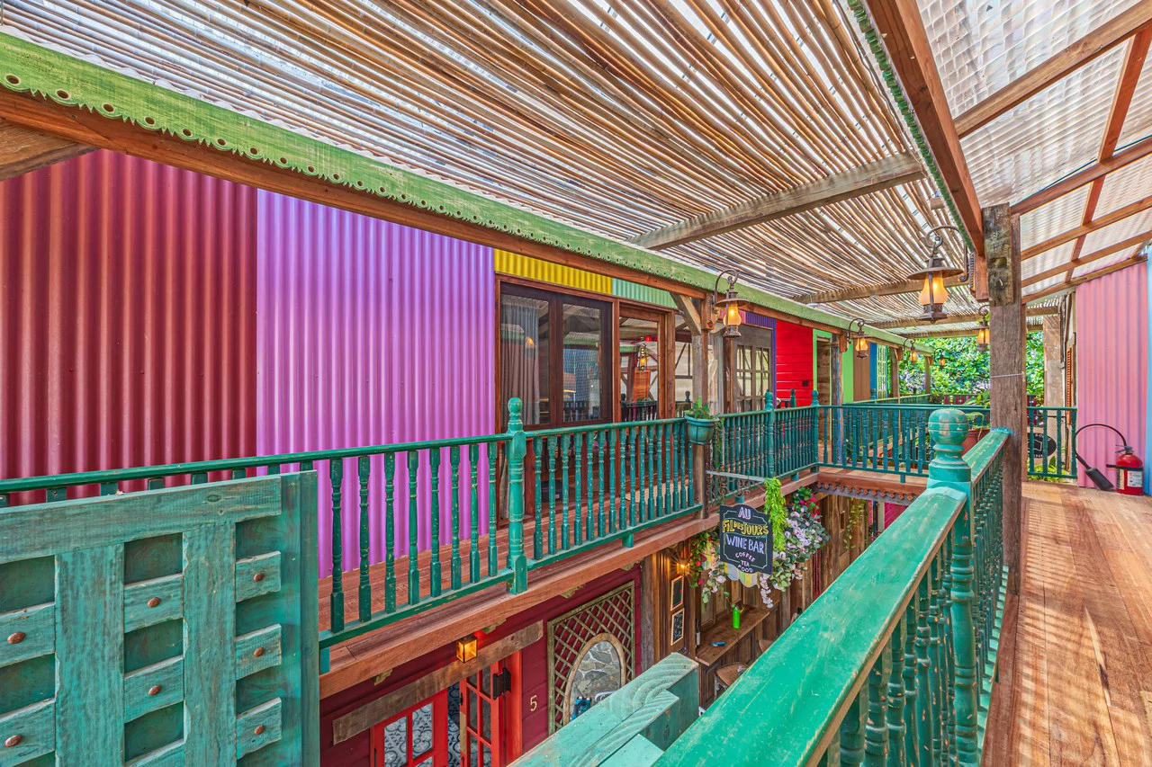 2.56 ACRES – 3 Bedroom Artistic Architectural Masterpiece, Recording Studio, Ocean View, Pool, 1 Bedroom Guest House!!! - Gallery image 39