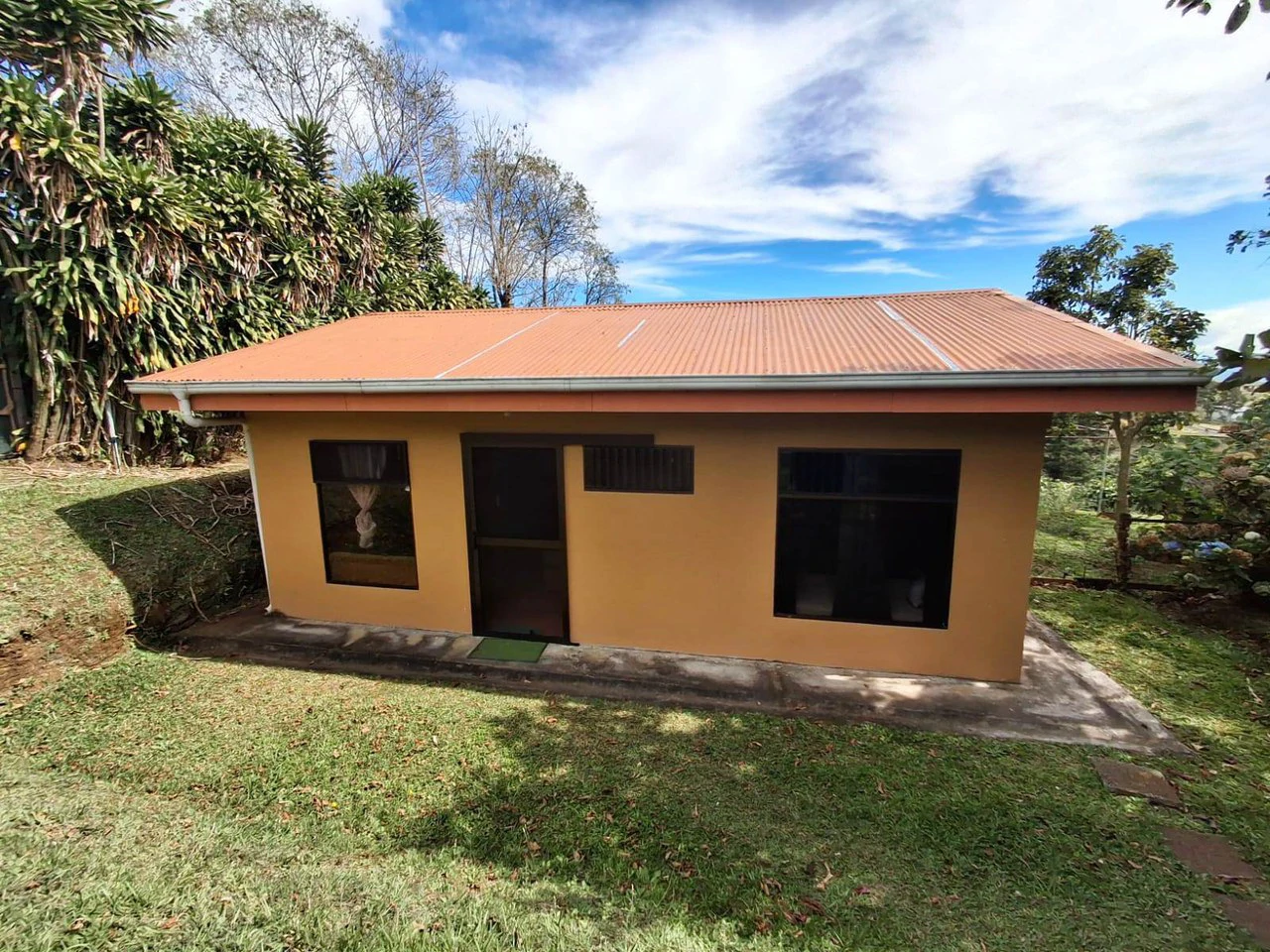 Awesome Property!: 2 Homes...Large Lot...and Views! - Gallery image 13
