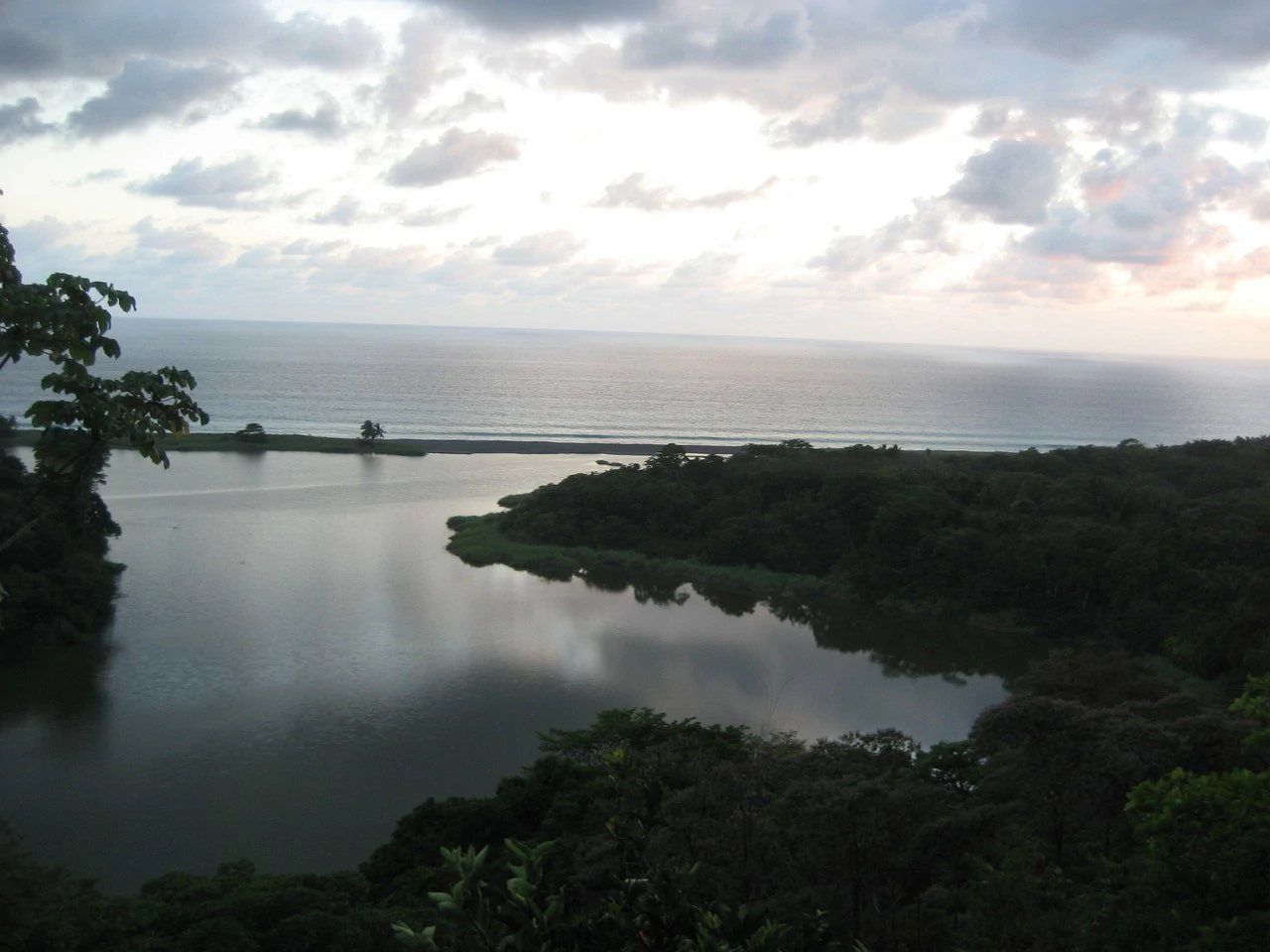 Osa Peninsula, Carate Beach: Incredible Ocean View above the Pacific - Gallery image 27