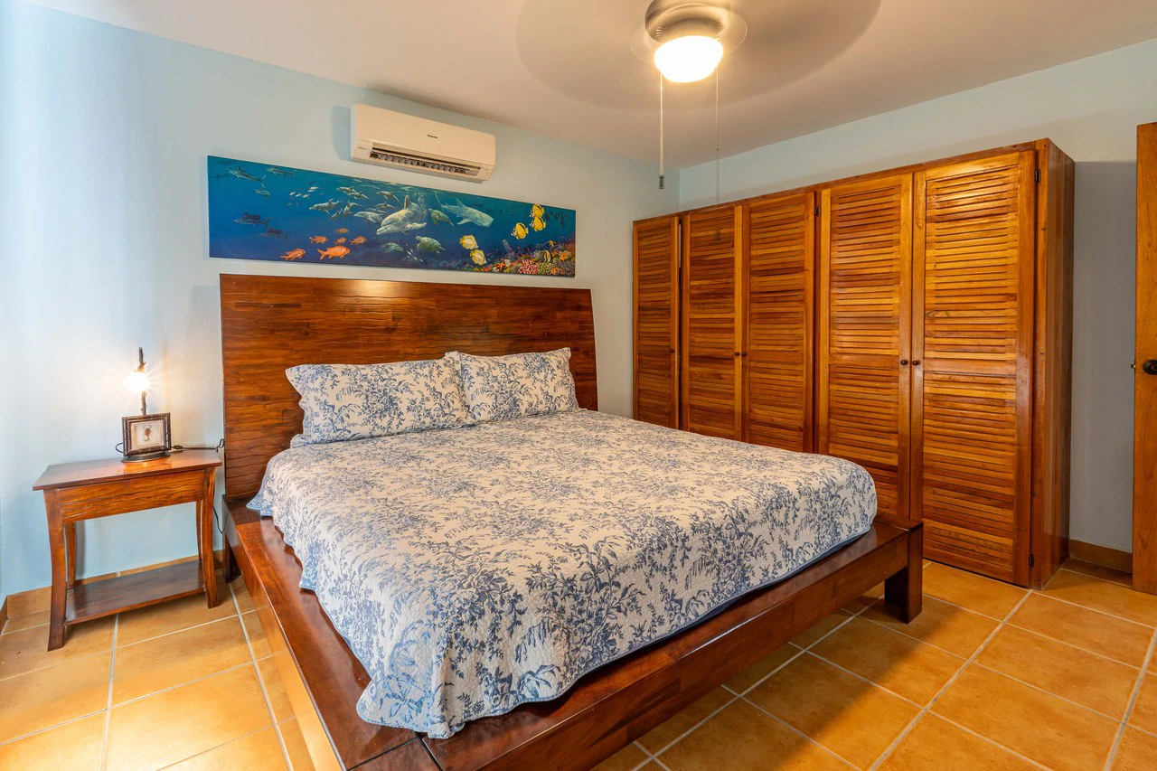 Condo Central: 3 Bedrooms Just Steps from the Beach - photo 18