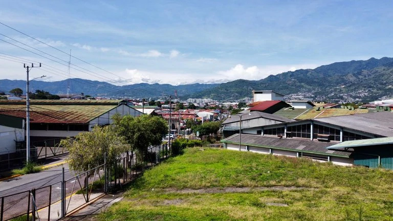Bargain Commercial property for sale near Sabana San Jose Costa Rica - Gallery image 25