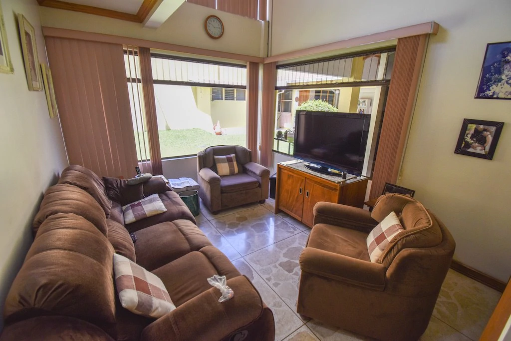 House For Sale in Trejos Montealegre - Gallery image 25