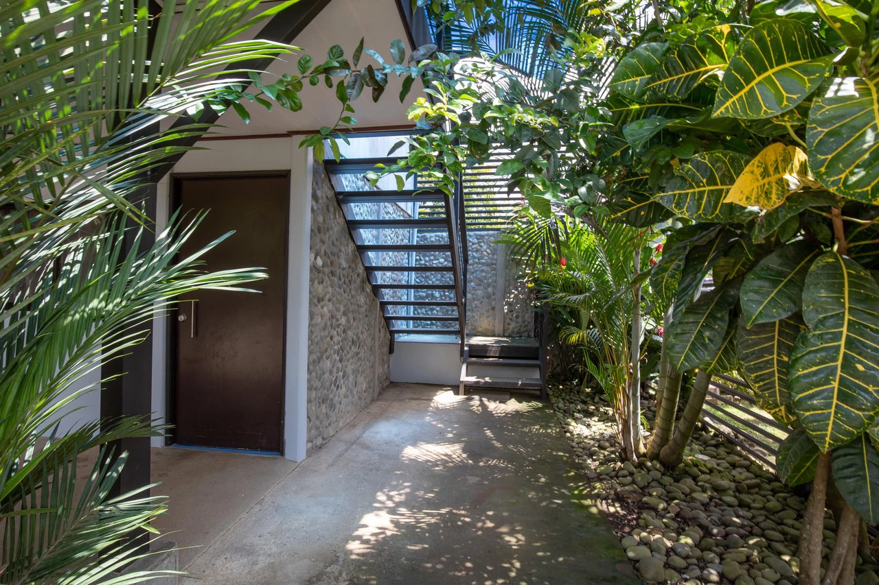 Apartment Hotel with Owners Suite, Fantastic Oportunity for Hostel in Uvita - Gallery image 7
