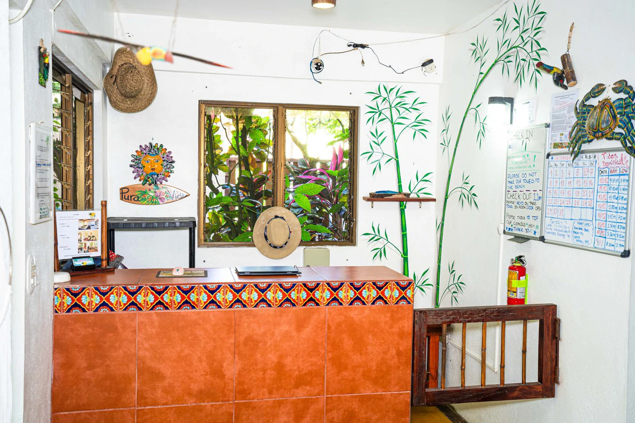 Steps to the beach 14 bedroom Dominical Hotel - Gallery image 3