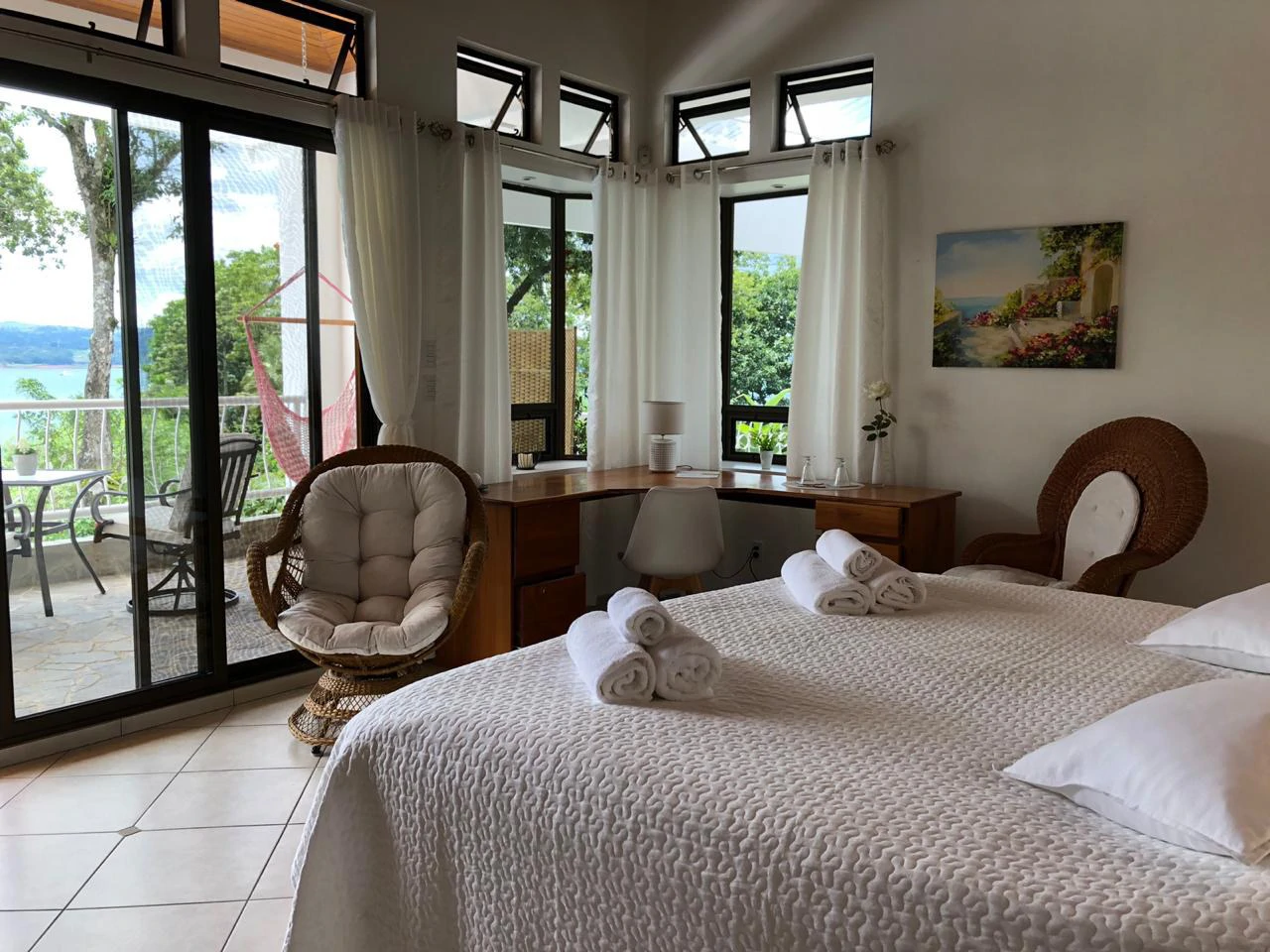 Villa Corazon: Unique LAKE FRONT property, 2 Villas and Tiny house on 5 acres with lake access. - Gallery image 50