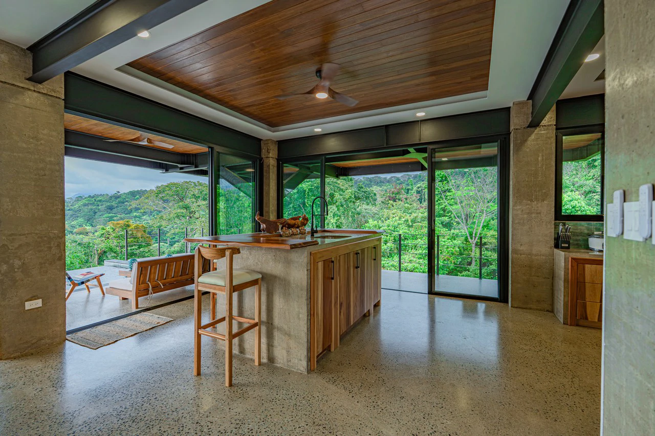 Casa Las Brisas Stunning Whale’s Tail Ocean View Home in Uvita - Gallery image 21