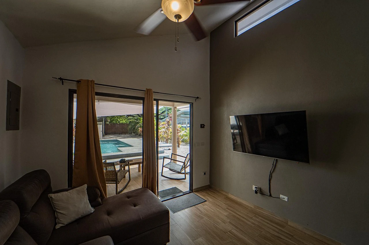 Casa León: Charming 3BR Home w Pool in Town - photo 16