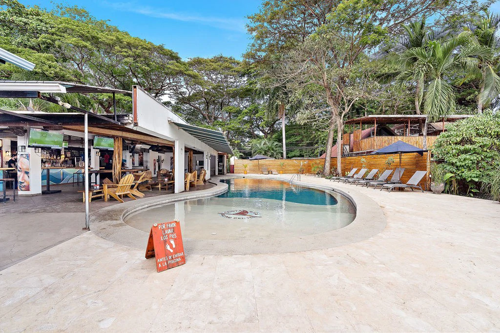 Beachfront Restaurant: Titled Beachfront Land Included in Sale!  Great Business Opportunity! - Gallery image 10
