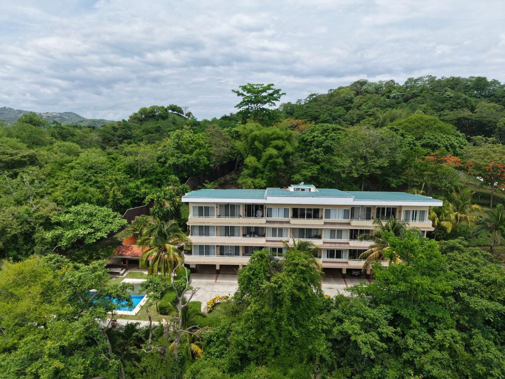 Condo Montelaguna: One Bedroom Condo with Pool Just Steps from Carrillo & Sámara Beaches – Rental Investment Opportunity - Gallery image 6
