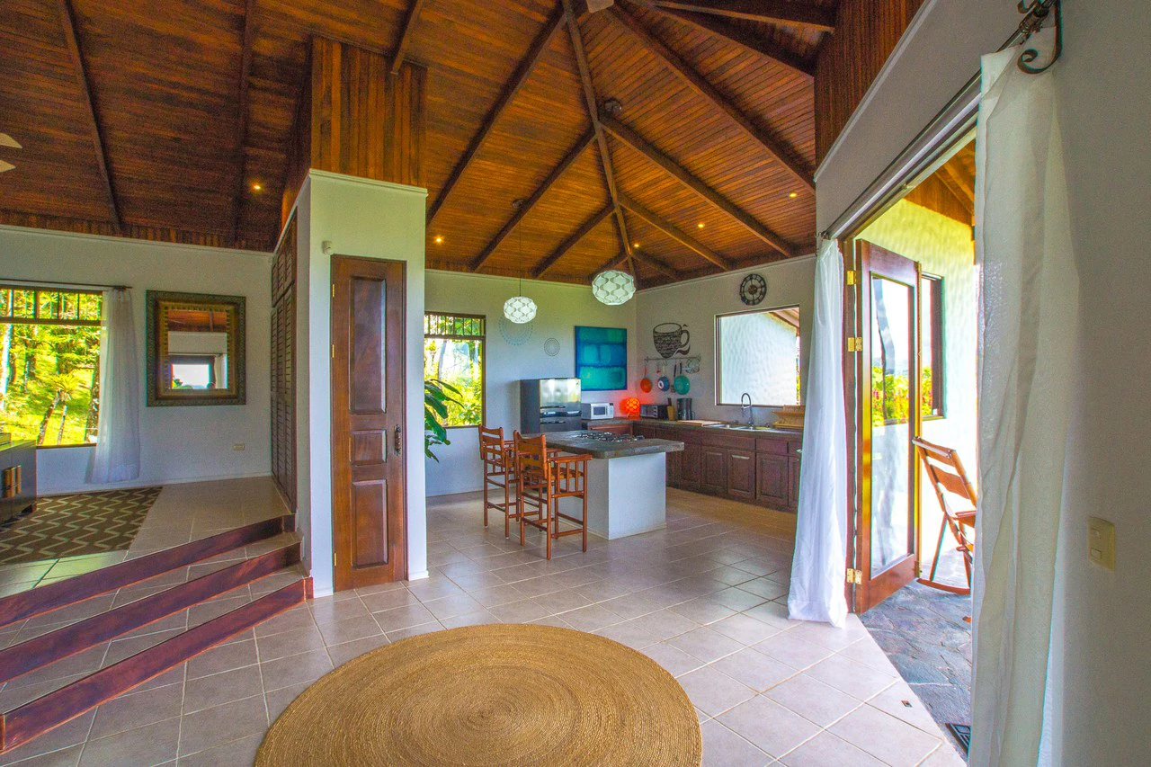 Luxury Vacation Rental Villas for Sale with Amazing Views of Lake Arenal - Gallery image 25