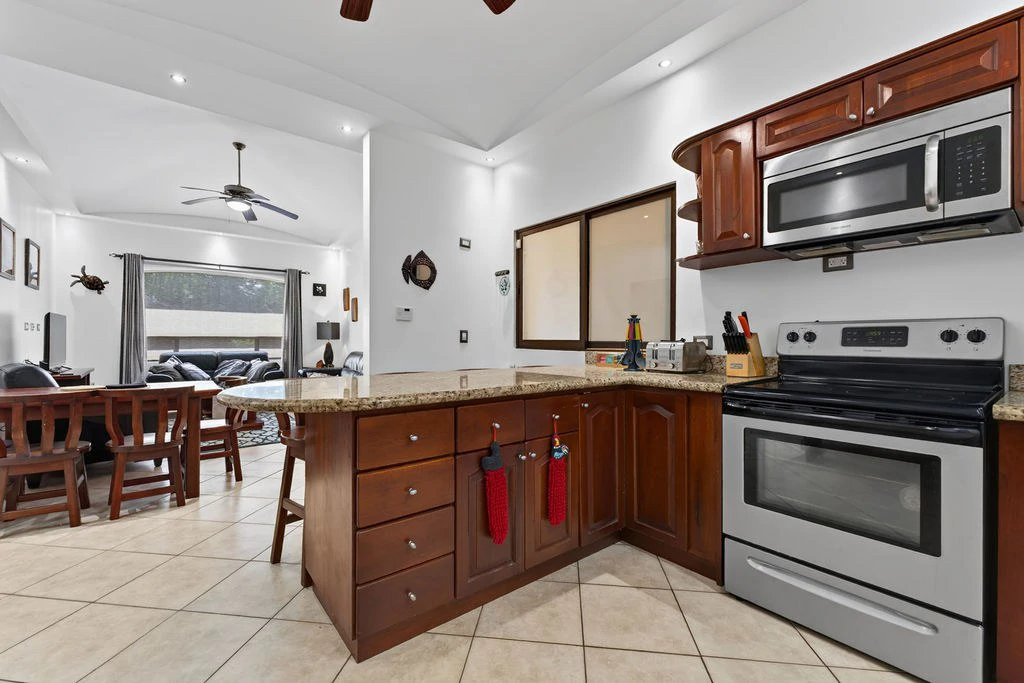 The Oaks #21: Top-Floor, Turnkey Condo Minutes from Tamarindo - photo 6
