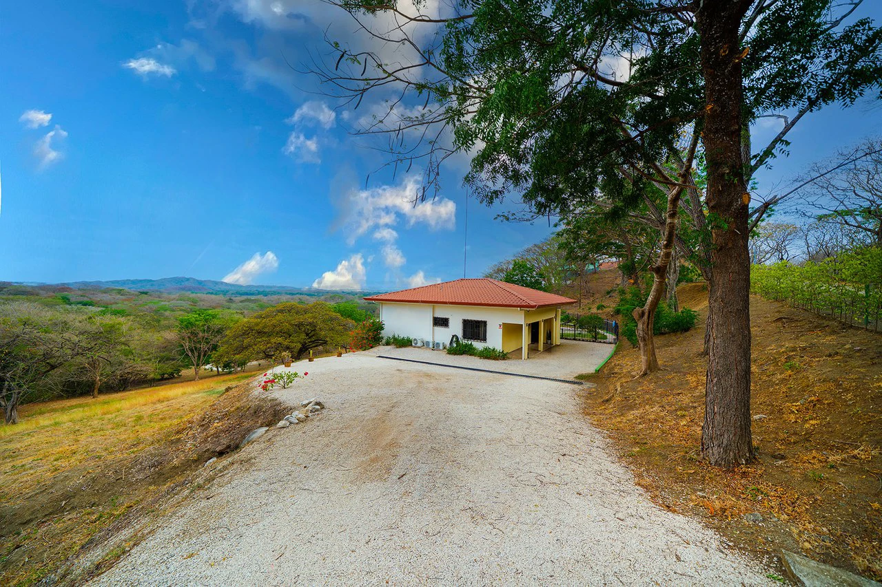 Casa Cartagena: 2Acre Home with Mountain Views in Gated Rancho Cartagena - Gallery image 5
