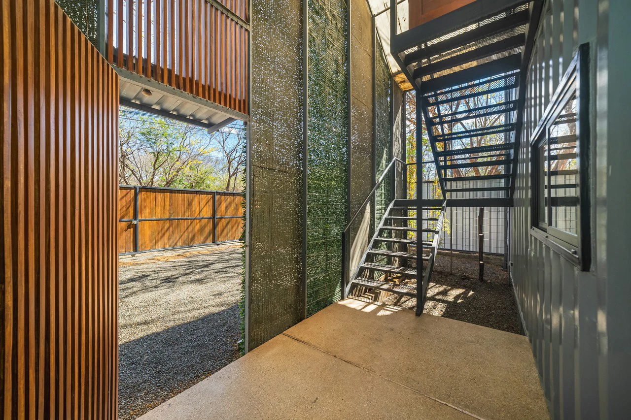 Surfside Container Home: Turnkey 2BR & Mixed-Use Potential - Gallery image 16