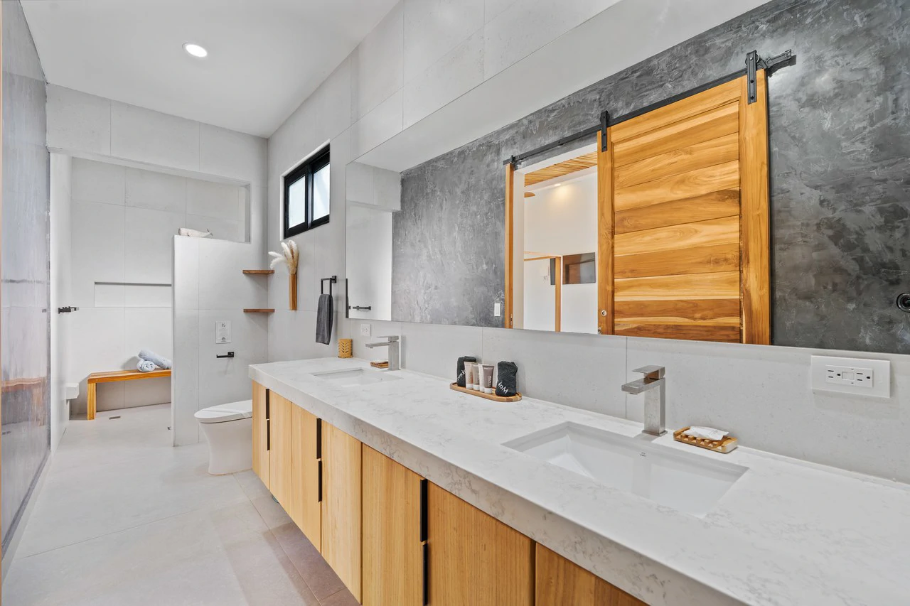 Casa Guacamaya Roja: Luxury Home in Playa Grande - Gallery image 22