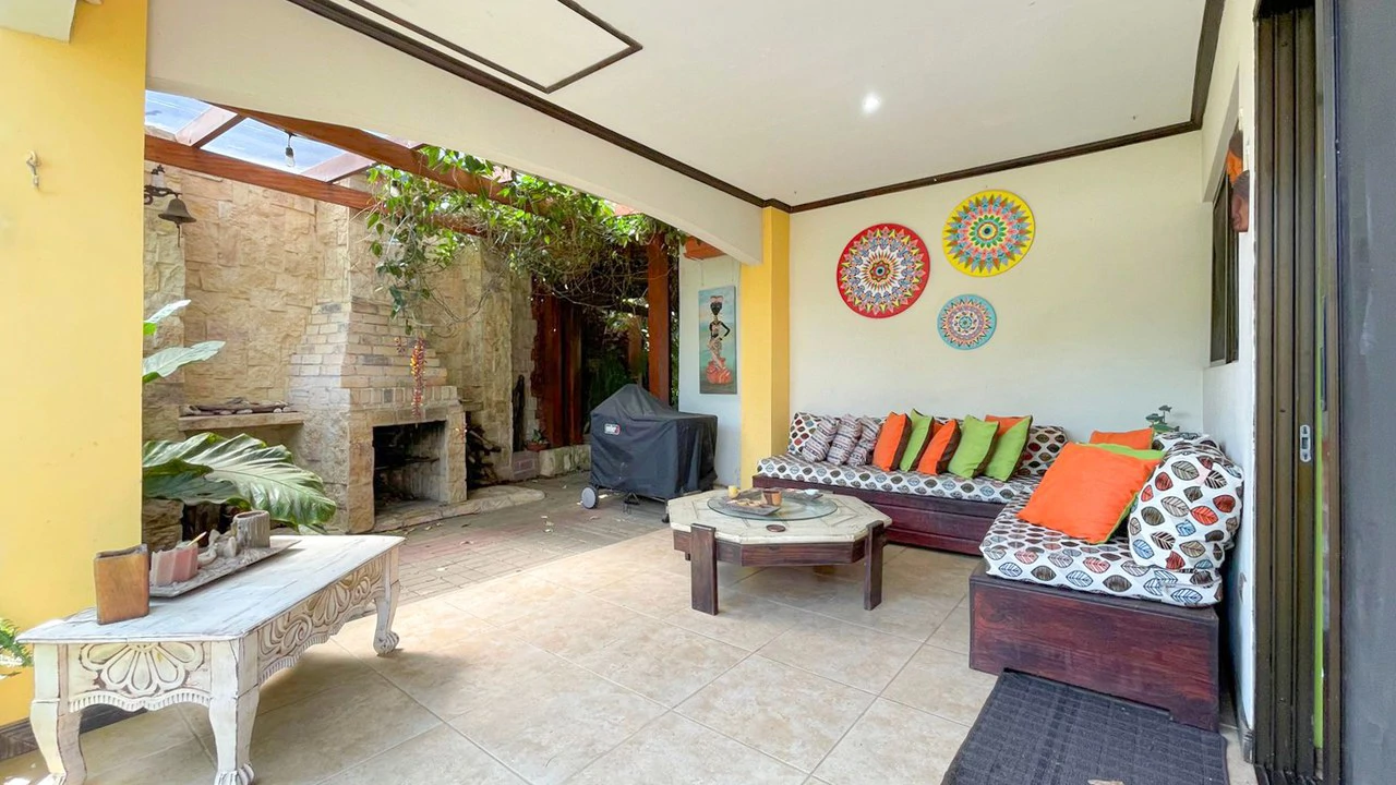 Home for sale or for RENT with furnished -Bosque Alto Condominium- Grecia - Gallery image 9