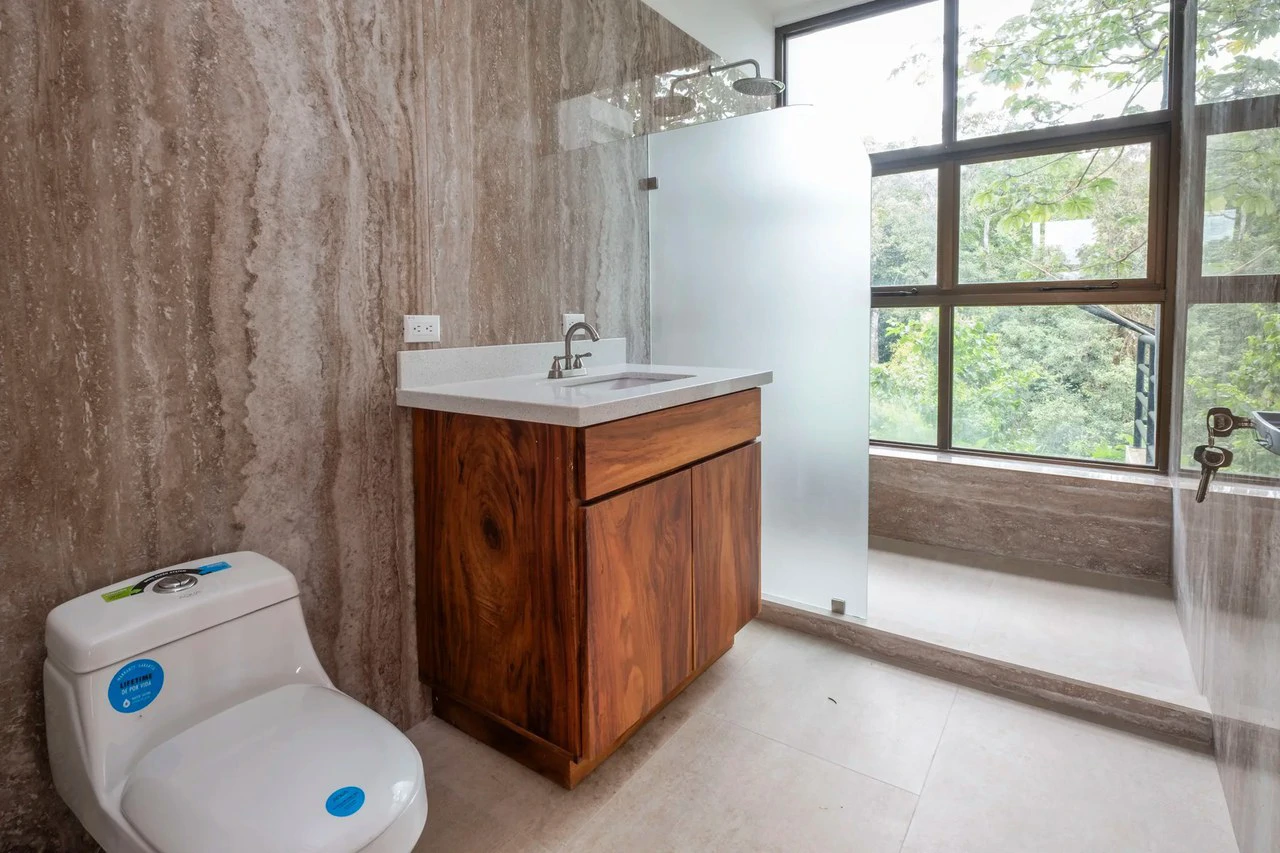Luxury Modern Home on the hills above Tarcoles: Panoramic Ocean & Mountain Views - Gallery image 12