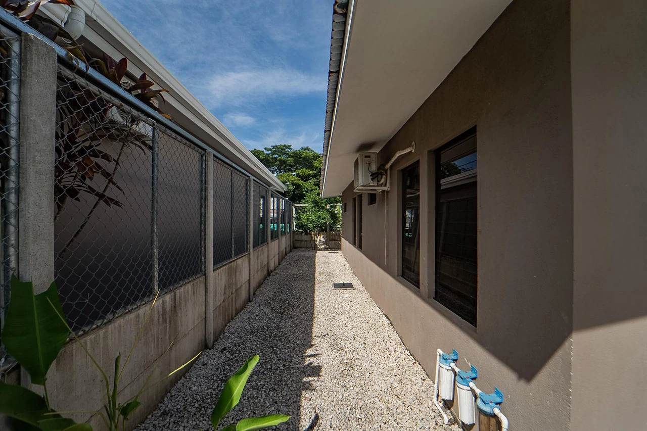 Casa León: Charming 3BR Home w Pool in Town - photo 18
