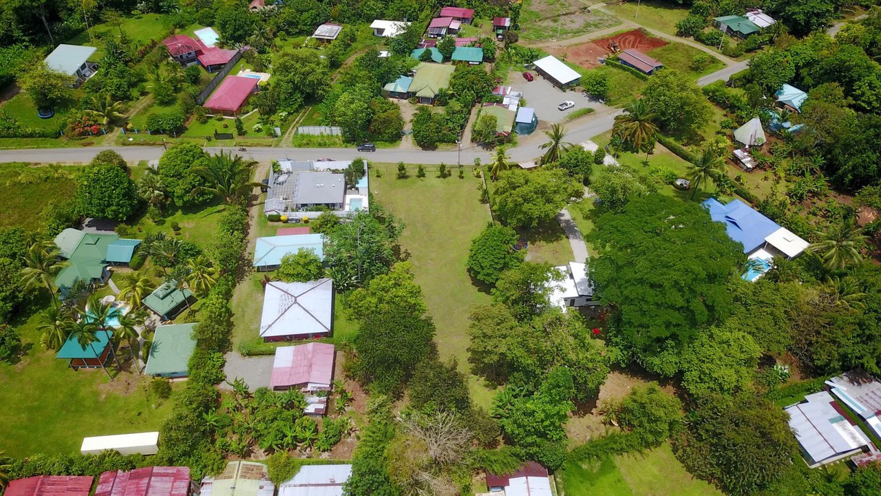 0.60 ACRES – Land In Prime Location, Flat and Usable, Commercial or Residential, Two Wheel Drive Access, Ready to Build! - Gallery image 4