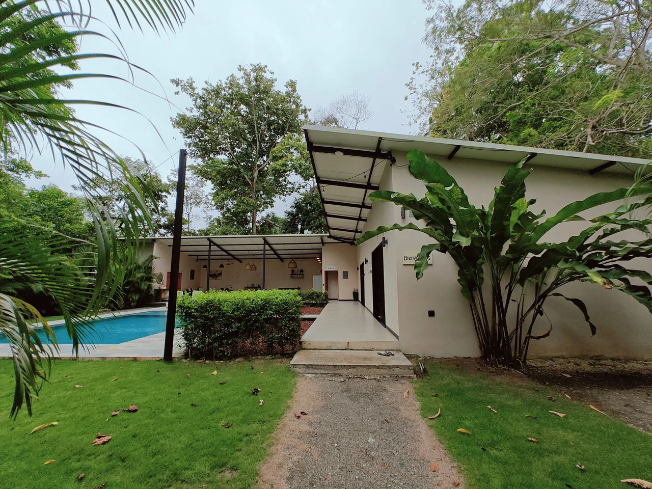 ID 751: Turn-Key Villa with Proven Income Near Cahuita National Park – Main House, Casita, and Stunning Pool on Over Half an Acre - Gallery image 41