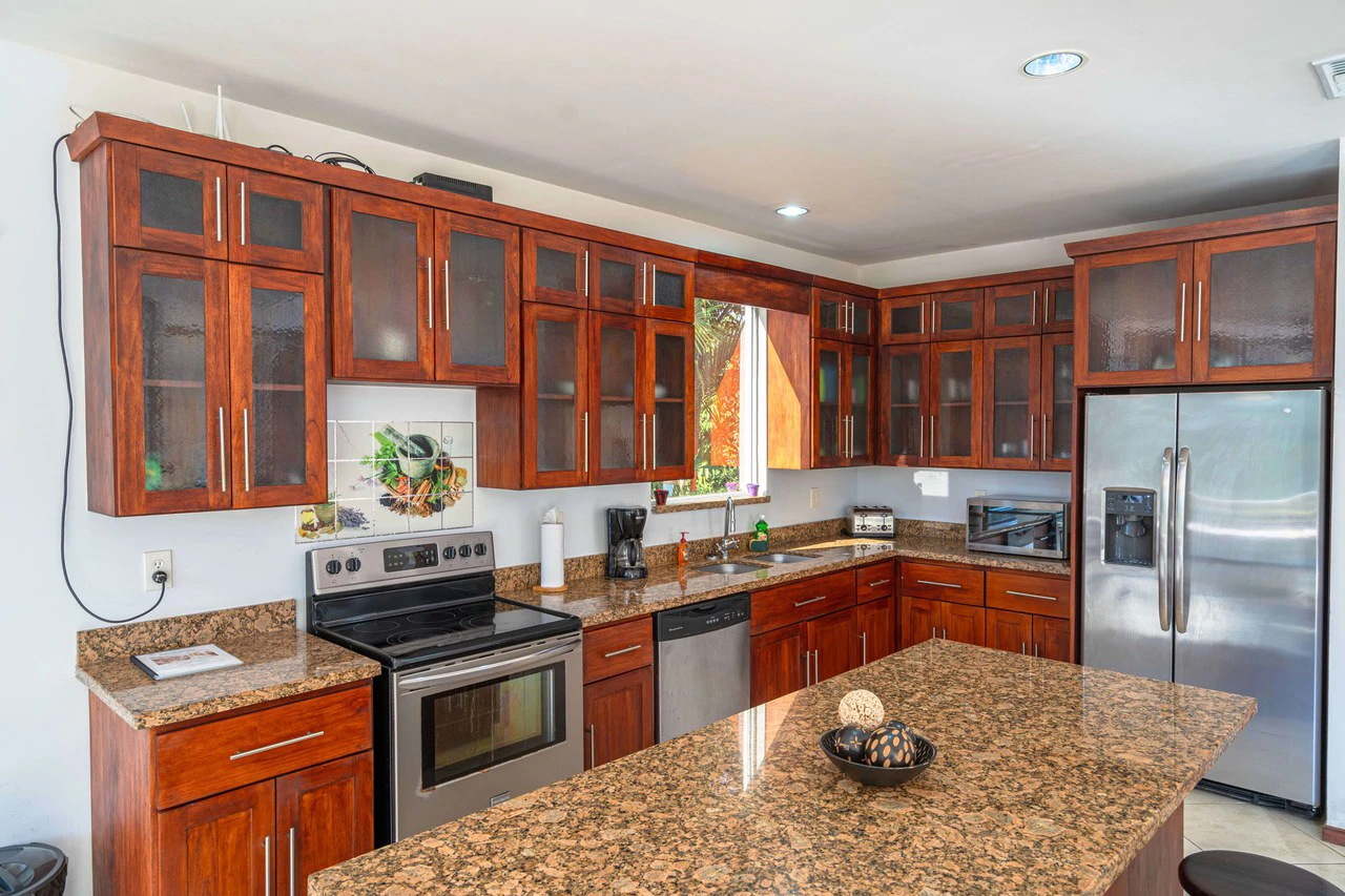 Casa Fox Las Palmas: Mountain House For Sale in Quepos - Gallery image 10