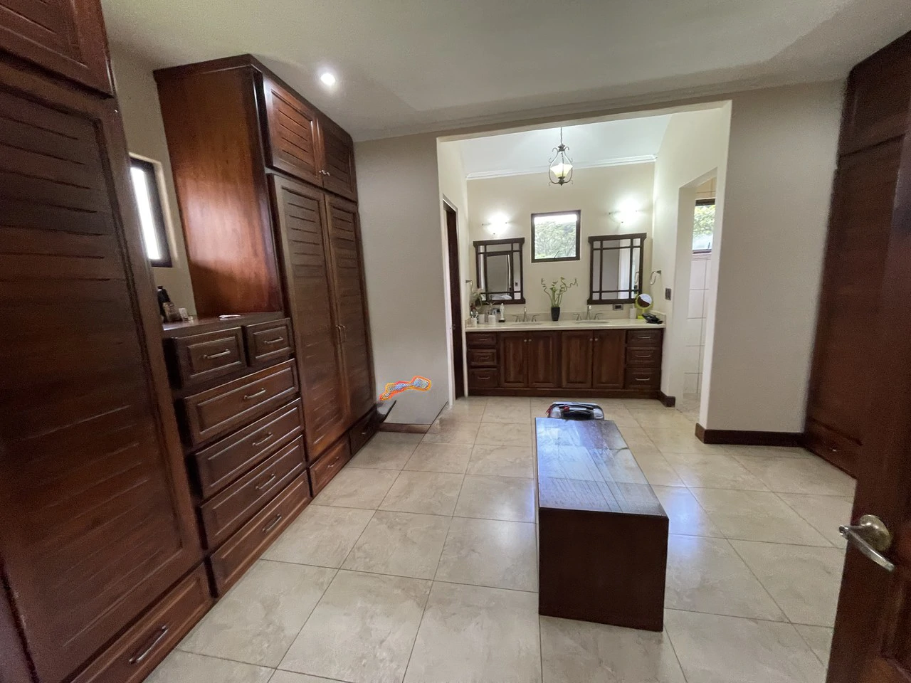 Main house plus 7 rental cabins — a proven income-generating property. - Gallery image 18
