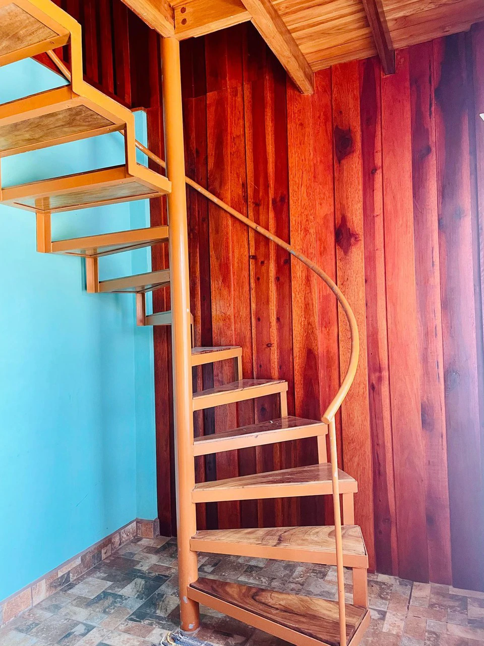 Casa Surfside: Huge Price Drop - Seller Facing Health Issues - Must Sell Quickly - 3 Rental Units with Main 2/2 Home and Pool - Walk or Bike to Beach and Town. - Gallery image 23