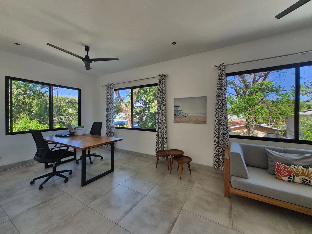 Casa Joya: Turnkey Modern Home with pool – Prime Location & Rental Income - Gallery image 20